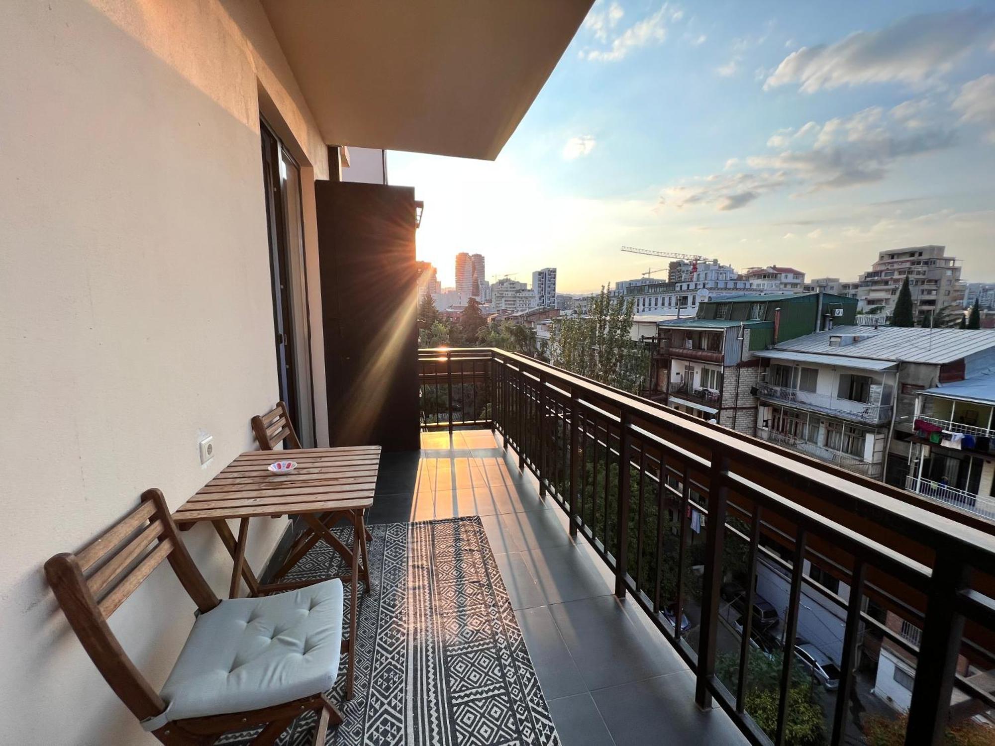 Vake Apartment 第比利斯 外观 照片